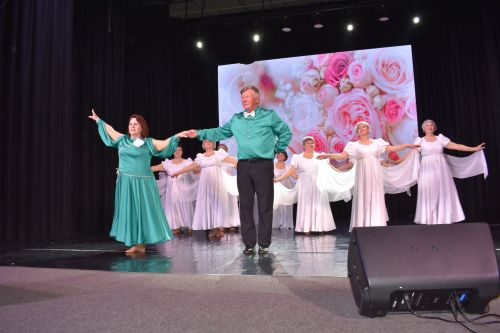В Алексеевском состоялся юбилейный концерт «Элиты» и «Золотой молодости»
