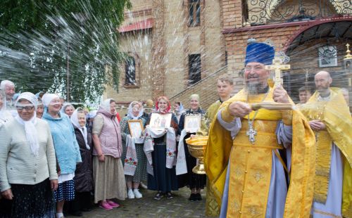 В Алексеевском состоялась божественная литургия в день памяти свт. Алексия митрополита Московского