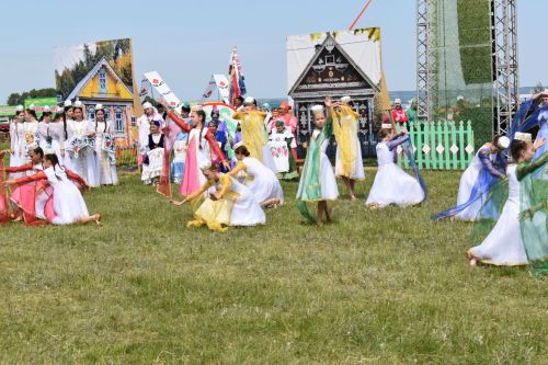 В Алексеевском ярко отпраздновали Сабантуй