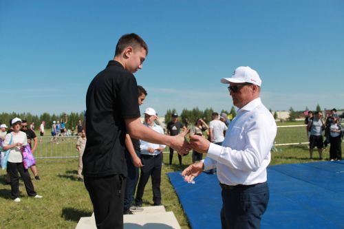 Названы абсолютные батыры национальной борьбы «Кореш» на районном Сабантуе в Алексеевском