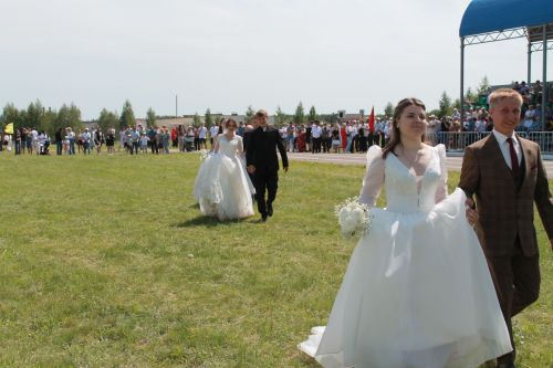 На Сабантуе чествовали золотые и молодые семьи: мудрость и любовь через десятилетия