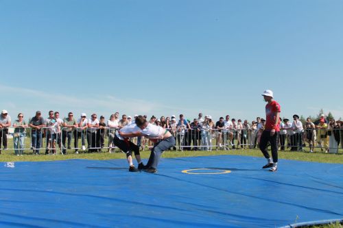 Названы абсолютные батыры национальной борьбы «Кореш» на районном Сабантуе в Алексеевском