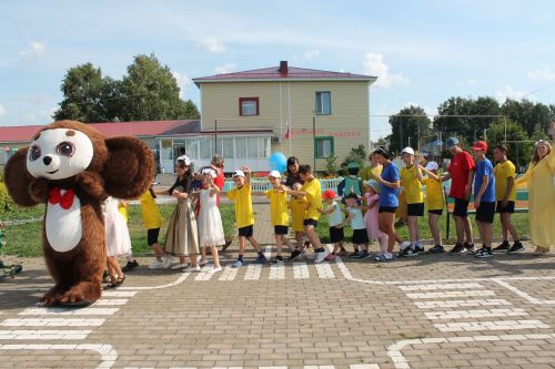 Праздник любви и семейного тепла прошёл в приюте «Забота»