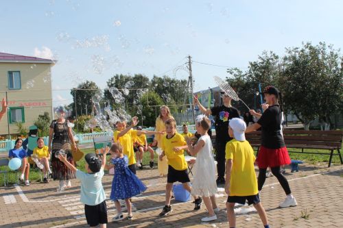 Праздник любви и семейного тепла прошёл в приюте «Забота»