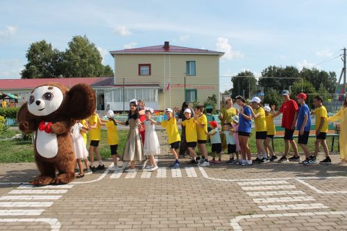 Праздник любви и семейного тепла прошёл в приюте «Забота»