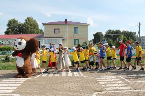Праздник любви и семейного тепла прошёл в приюте «Забота»