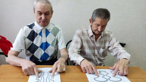 Активный ум — в любом возрасте: интеллектуальная тренировка в доме-интернате села Большие Полянки Алексеевского района