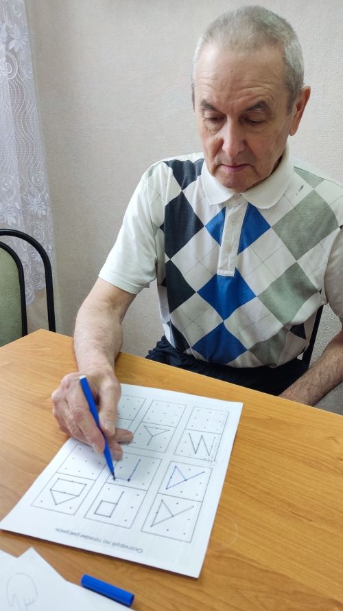 Активный ум — в любом возрасте: интеллектуальная тренировка в доме-интернате села Большие Полянки Алексеевского района
