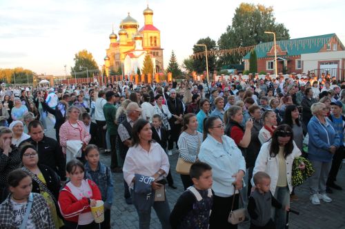 В Алексеевском отметили День государственного флага и чествовали таланты