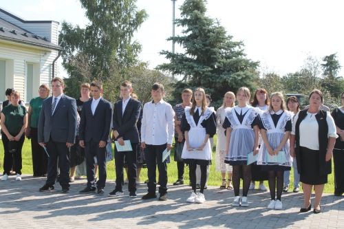 В Алексеевском районе открыли обновленную Сахаровскую школу