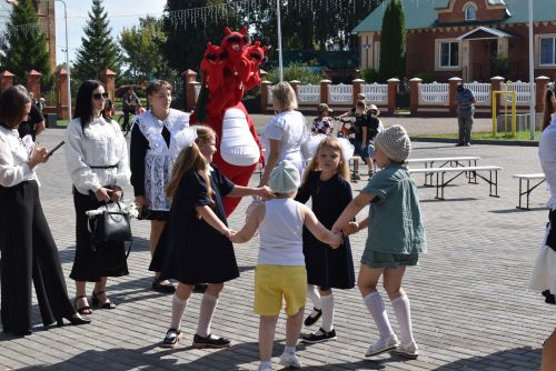 Праздник для школьников прошел на Соборной площади