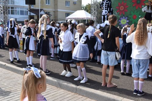 Праздник для школьников прошел на Соборной площади