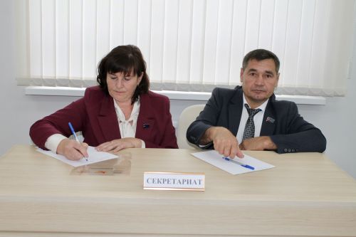 В Алексеевском районе состоялось первое заседание Совета пятого созыва