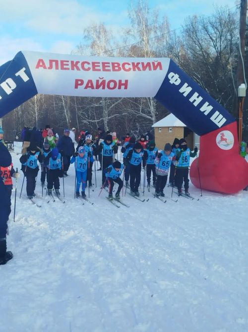 На лыжной базе прошёл новогодний турнир «Ура, каникулы!»
