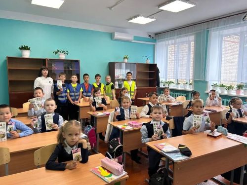 Осенние каникулы: напомните детям, как переходить дорогу