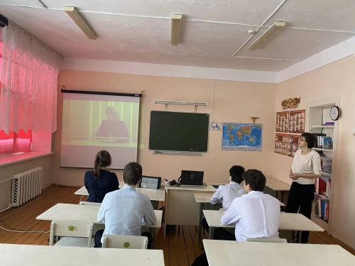В школах Алексеевского района прошли «Разговоры о важном», посвящённые Дню дипломата