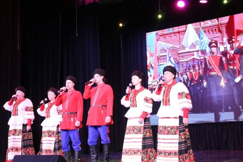 Патриотический концерт объединил культуры Алексеевского района