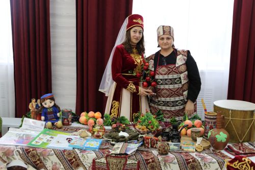Патриотический концерт объединил культуры Алексеевского района