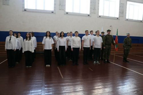 Встреча с героями: студенты Алексеевского колледжа поговорили о долге с ветеранами