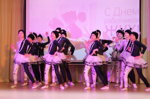Лучших работников ЖКХ отметили в Алексеевском районе