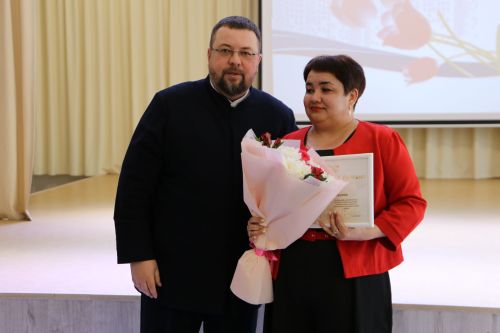 Лучших работников ЖКХ отметили в Алексеевском районе