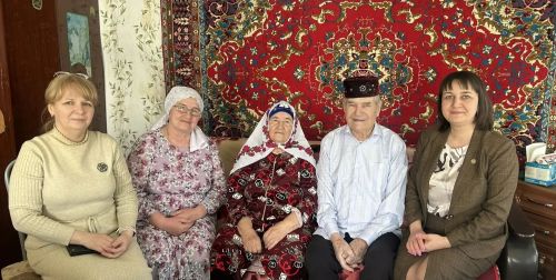 Житель села Кзыл-Уракча Алексеевского района отметил 90 лет