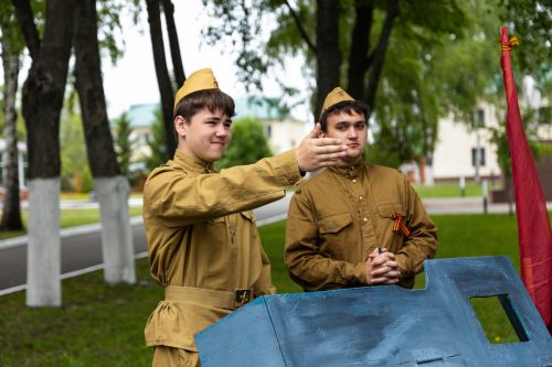 Колокольные перезвоны, ремесла и тысячи гостей: как прошел фестиваль в Алексеевском