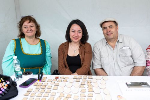 Колокольные перезвоны, ремесла и тысячи гостей: как прошел фестиваль в Алексеевском
