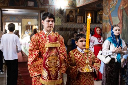 Колокольные перезвоны, ремесла и тысячи гостей: как прошел фестиваль в Алексеевском