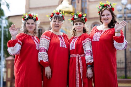 Колокольные перезвоны, ремесла и тысячи гостей: как прошел фестиваль в Алексеевском