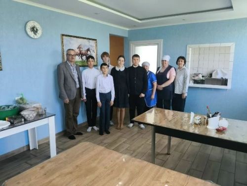 Школьникам Алексеевского показали современное сельское производство
