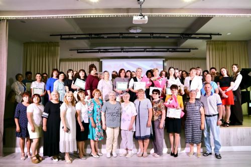 В Алексеевском районе чествовали работников социальной сферы