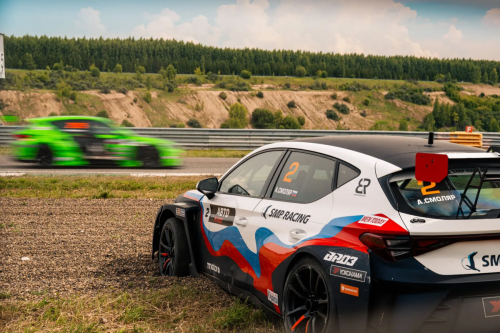 Как завершилась вторая гонка SMP TCR Russia в Казани