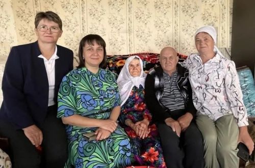 В Алексеевском районе поздравили 95-летнюю долгожительницу