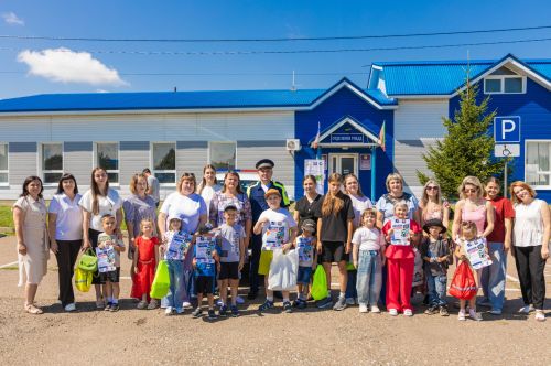 В Алексеевском районе назвали имена лучших юных художников