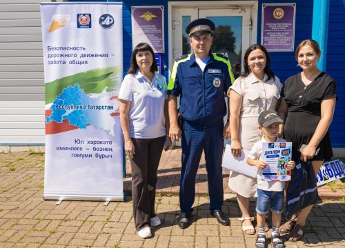 В Алексеевском районе назвали имена лучших юных художников