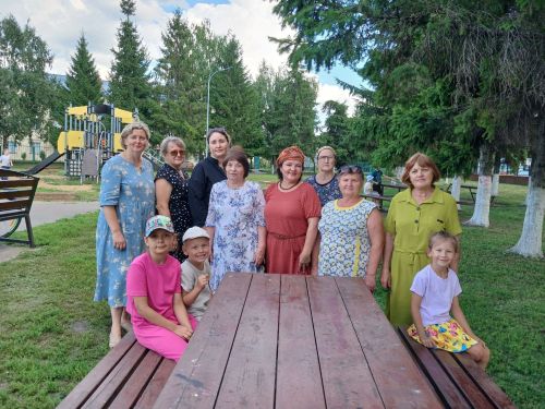 В Алексеевском прошли библиотечные посиделки «Лето – это маленькая жизнь»