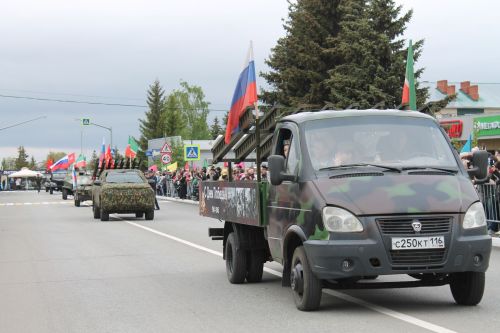В Алексеевском прошел парад Победы