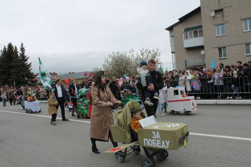 В Алексеевском прошел парад Победы