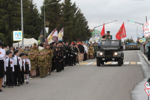 В Алексеевском прошел парад Победы