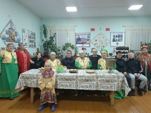В селе Масловка закличками и жаворонками встретили весну