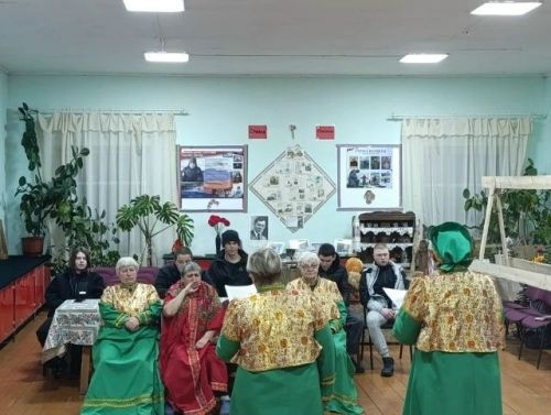 В селе Масловка закличками и жаворонками встретили весну