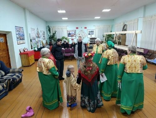 В селе Масловка закличками и жаворонками встретили весну