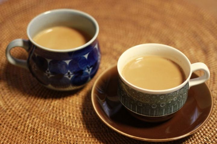 Почему нельзя пить чай с молоком. Мнения и советы врачей