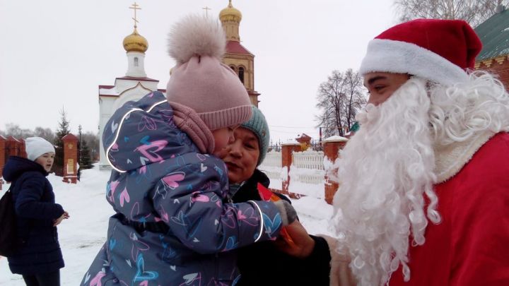 Большой Фоторепортаж: Новогоднее представление у центральной ёлки в Алексеевском