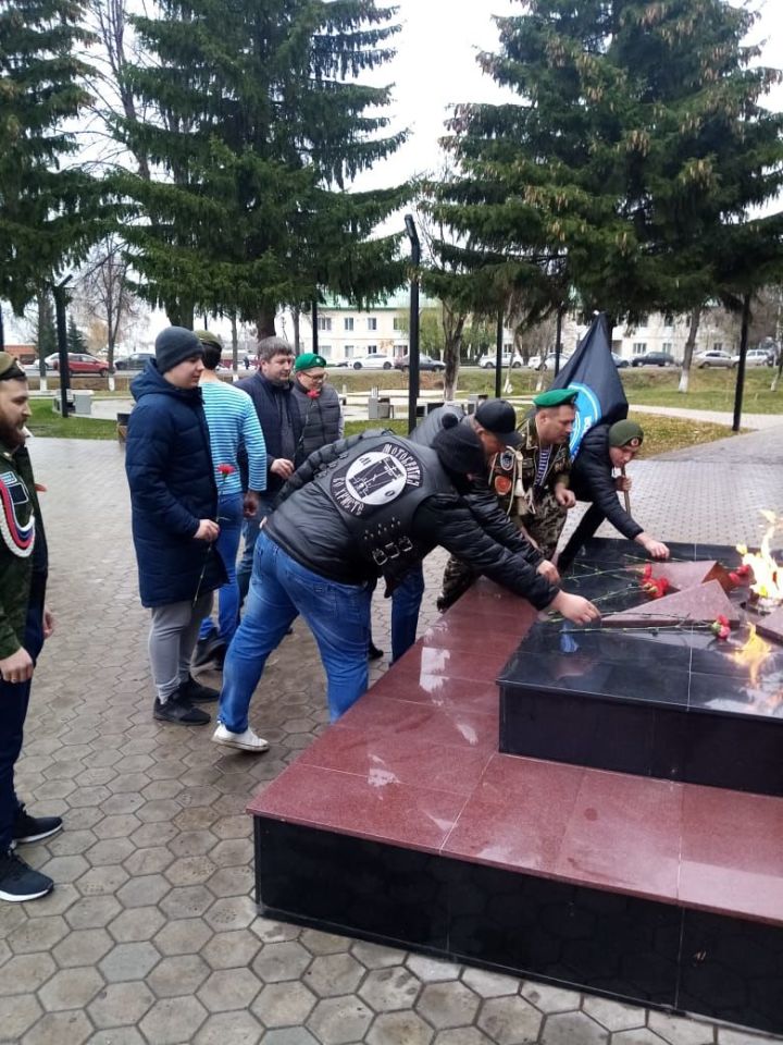Разведчики Алексеевского района в свой праздник навестили ребят из приюта и подарили им подарки