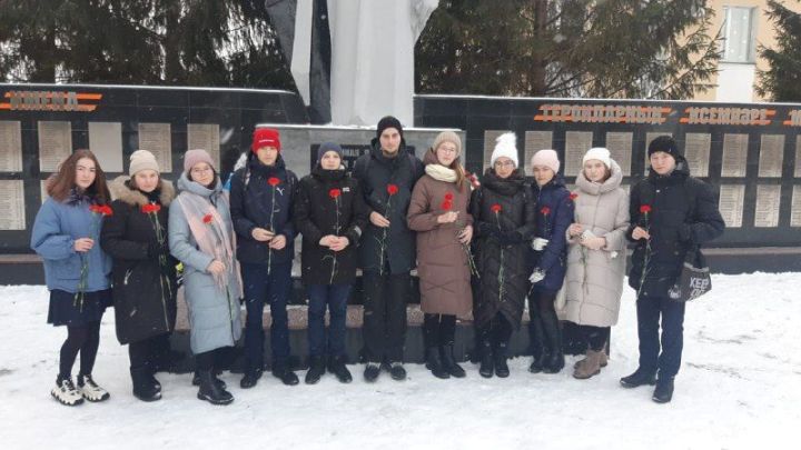 Алексеевские школьники почтили память погибших земляков