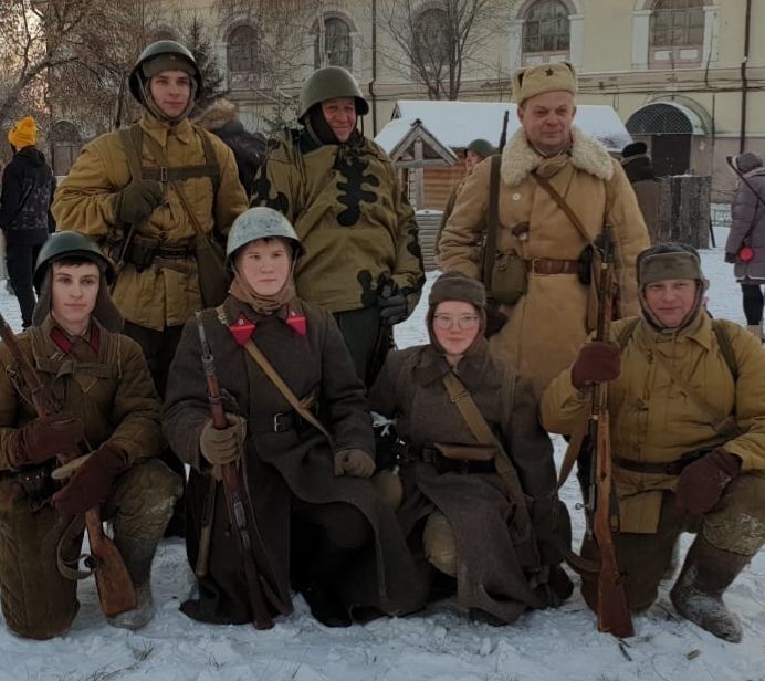 Алексеевцы приняли участие в исторической реконструкции обороны Москвы