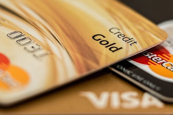 Сразу 5 важных изменений ждут всех, у кого есть банковская карта