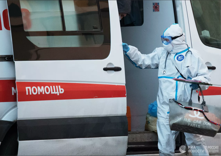Вирусолог рассказал о необычности распространения коронавируса в России